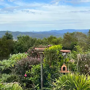 https://ninderry-manor-spectacular-hinterland-retreat.queenslandhotels.net